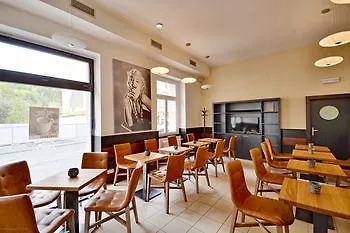 博纳赛瓦酒店 酒店 3*