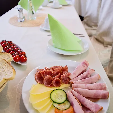 博纳赛瓦酒店 布拉格